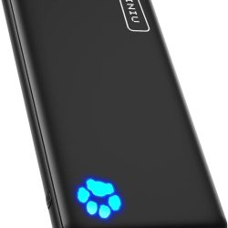 INIU Power Bank, Slimmest 10000mAh USB C Portable Charger, Triple 3A High-Speed Battery Pack, Flashlight External Battery Bank for iPhone 15 14 13 12 11 Pro Max Samsung S22 S21...